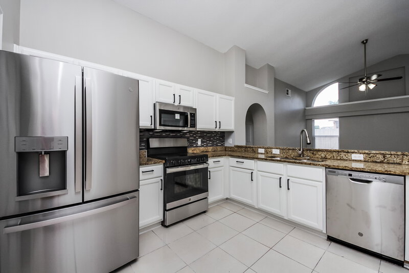 2,370/Mo, 11921 Hatcher Cir Orlando, FL 32824 Misc View 7