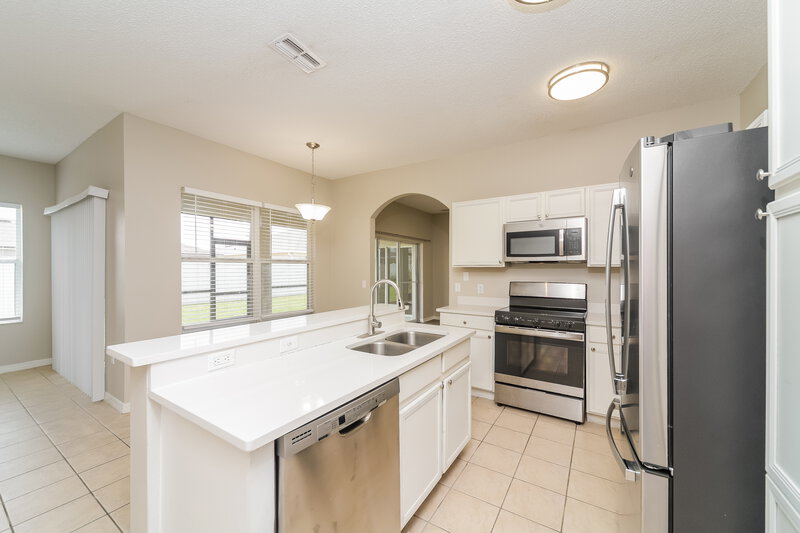 2,380/Mo, 243 Anson Dr Kissimmee, FL 34758 Kitchen View 2