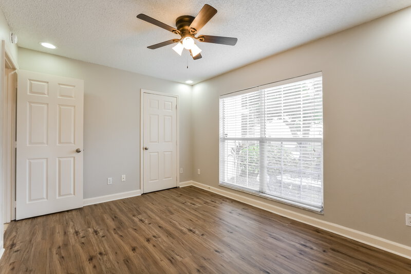 2,210/Mo, 129 N Weathersfield Ave Altamonte Springs, FL 32714 Bedroom View