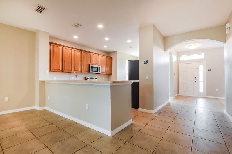 2,080/Mo, 3020 Stonington Run Kissimmee, FL 34746 Kitchen View 2