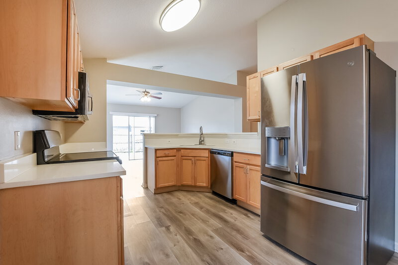 2,340/Mo, 189 Cedar Ridge Ln Sanford, FL 32771 Kitchen View