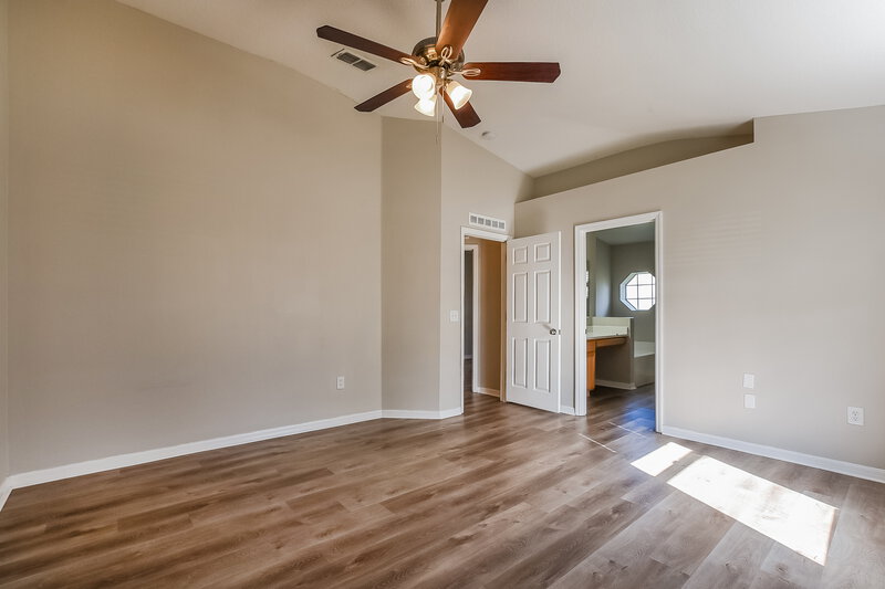 2,340/Mo, 189 Cedar Ridge Ln Sanford, FL 32771 Main Bedroom View 2