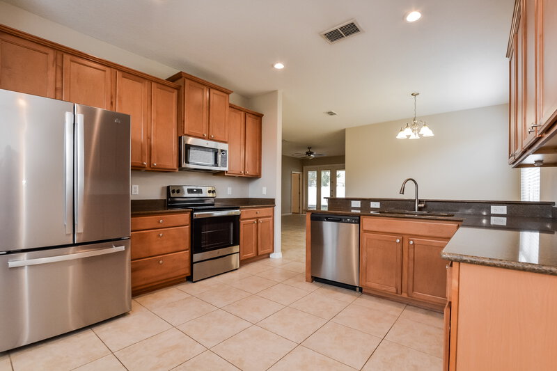 2,230/Mo, 136 Adoncia Way Sanford, FL 32771 Kitchen View 2