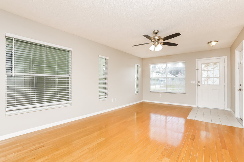 2,335/Mo, 9369 Comeau St Gotha, FL 34734 Living Room View