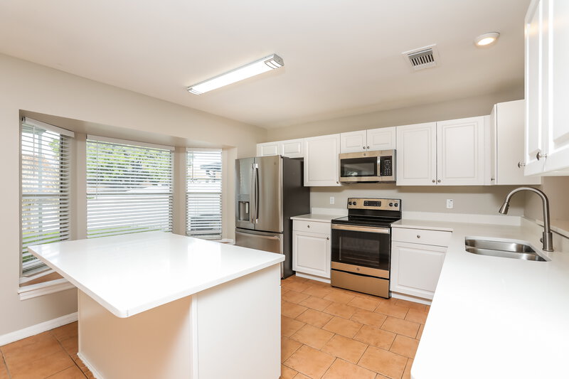 2,335/Mo, 9369 Comeau St Gotha, FL 34734 Kitchen View