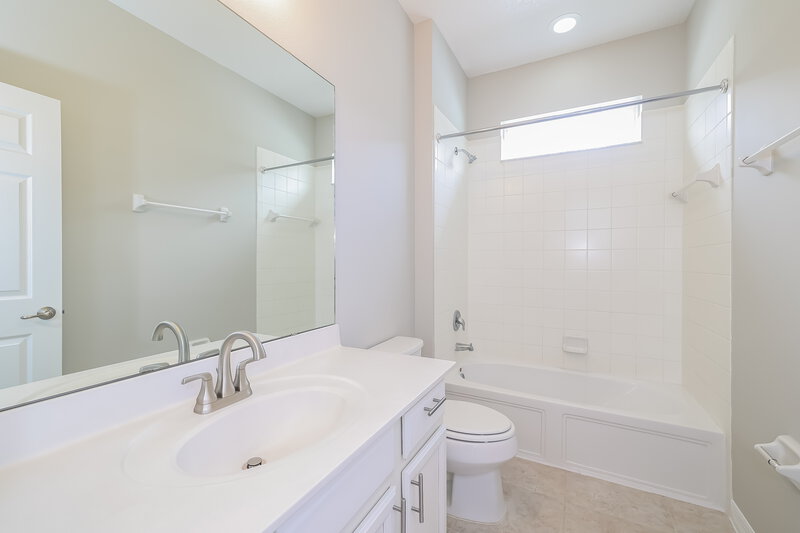 2,545/Mo, 1392 Merion Dr Mount Dora, FL 32757 Bathroom View