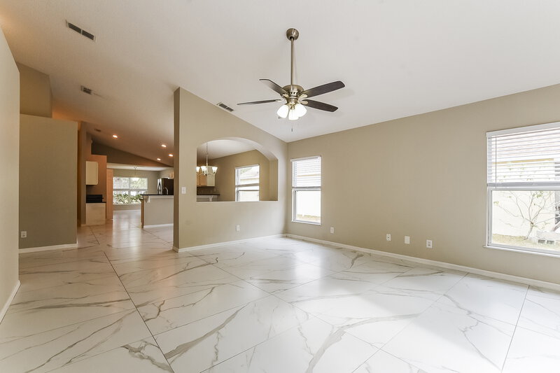 2,080/Mo, 4132 Waltham Forest Dr Tavares, FL 32778 Living Room View 2