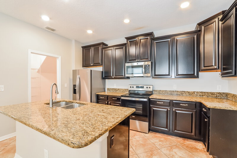 2,040/Mo, 6842 Little Blue Ln Harmony, FL 34773 Kitchen View 2