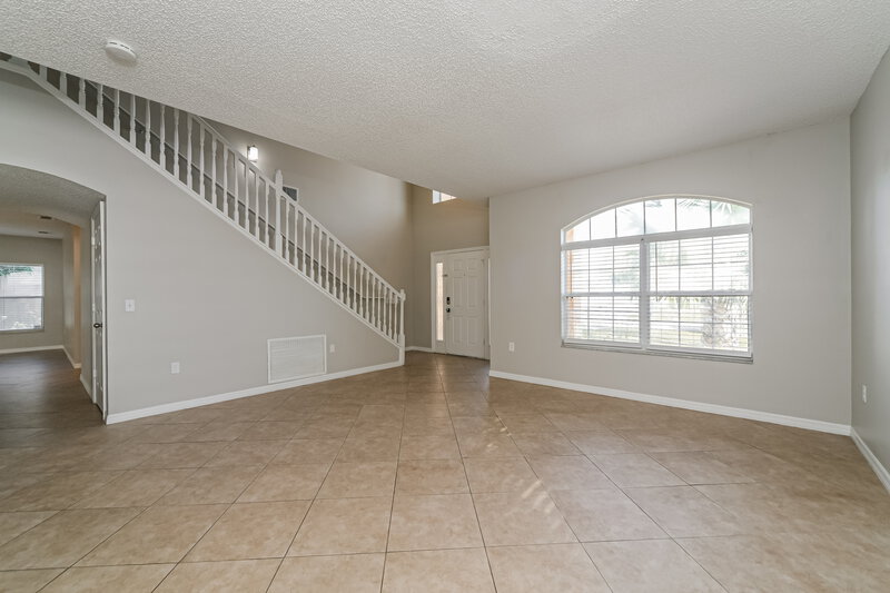 2,095/Mo, 304 Michigan Ln Kissimmee, FL 34759 Living Room View 2