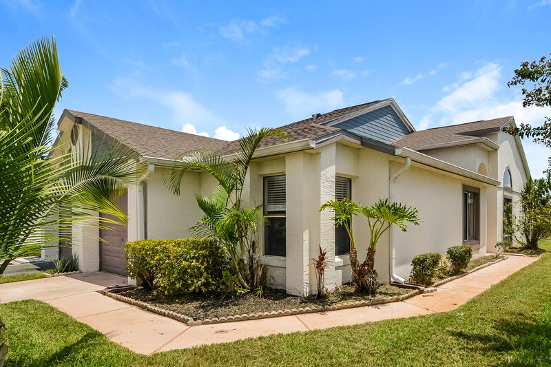 1,960/Mo, 68 Lakepointe Cir Kissimmee, FL 34743 Front View