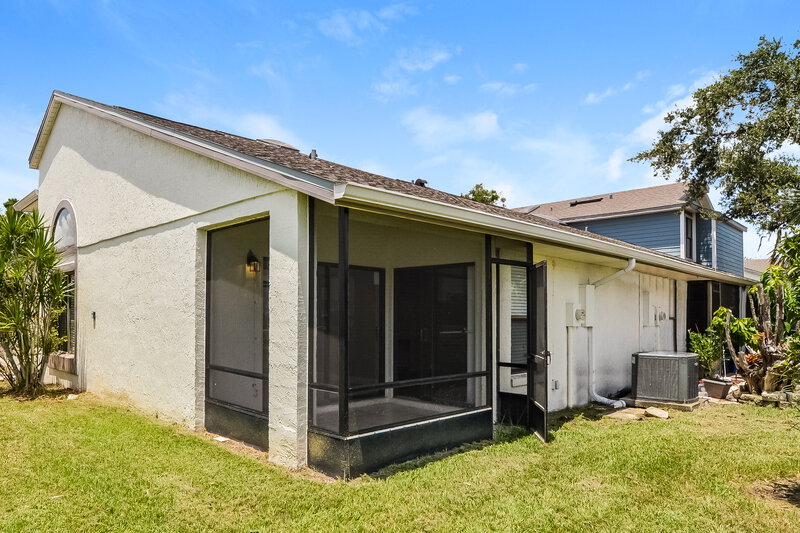 1,960/Mo, 68 Lakepointe Cir Kissimmee, FL 34743 Rear View