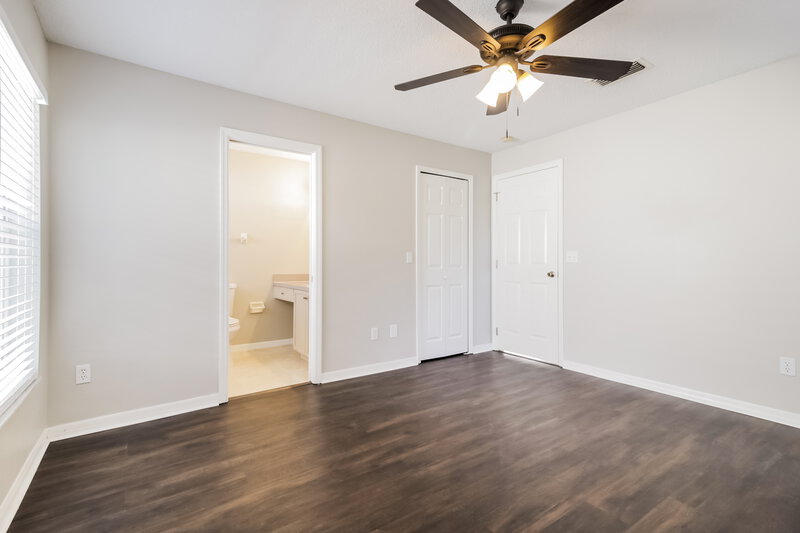 1,960/Mo, 470 Daniels Pointe Dr Winter Garden, FL 34787 Main Bedroom View 2