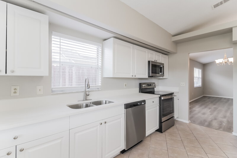 2,780/Mo, 1005 Brielle Ave Oviedo, FL 32765 Kitchen View 2
