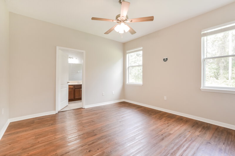 2,645/Mo, 10469 Moss Rose Way Orlando, FL 32832 Main Bedroom View