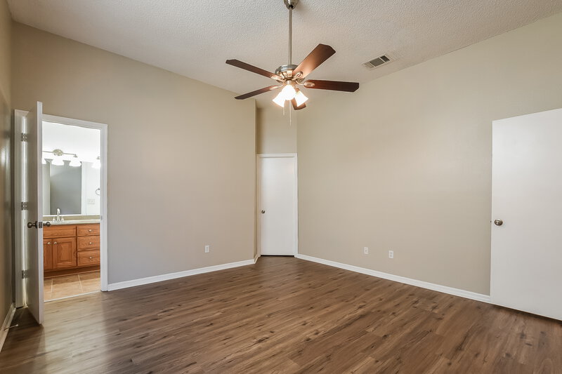 2,185/Mo, 1052 Alpug Ave Oviedo, FL 32765 Main Bedroom View 2