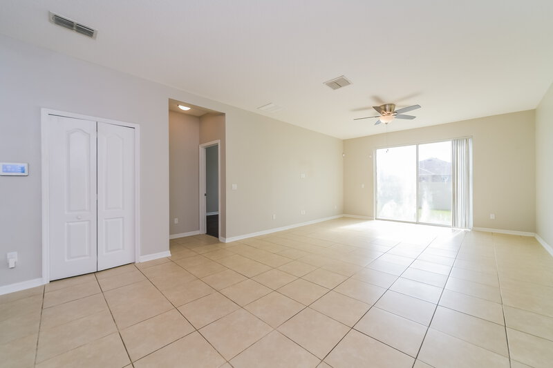 2,490/Mo, 1859 Castleton Dr Saint Cloud, FL 34771 Living Room View 3