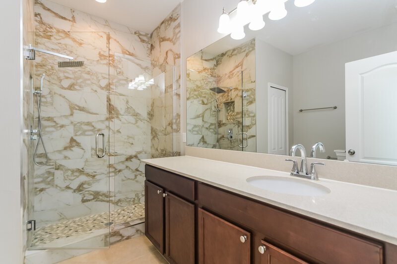 2,490/Mo, 1859 Castleton Dr Saint Cloud, FL 34771 Bathroom View