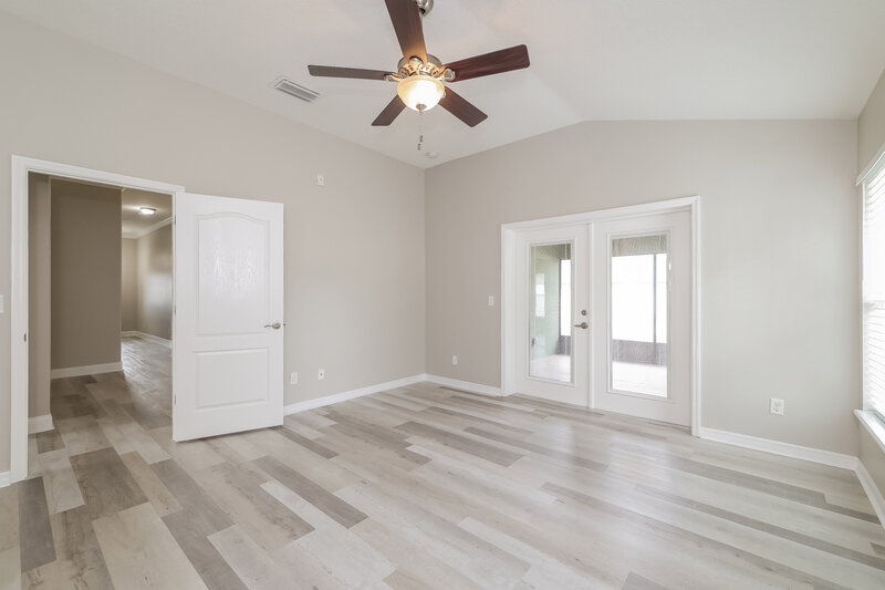 2,350/Mo, 4477 Manica Dr Tavares, FL 32778 Main Bedroom View 2