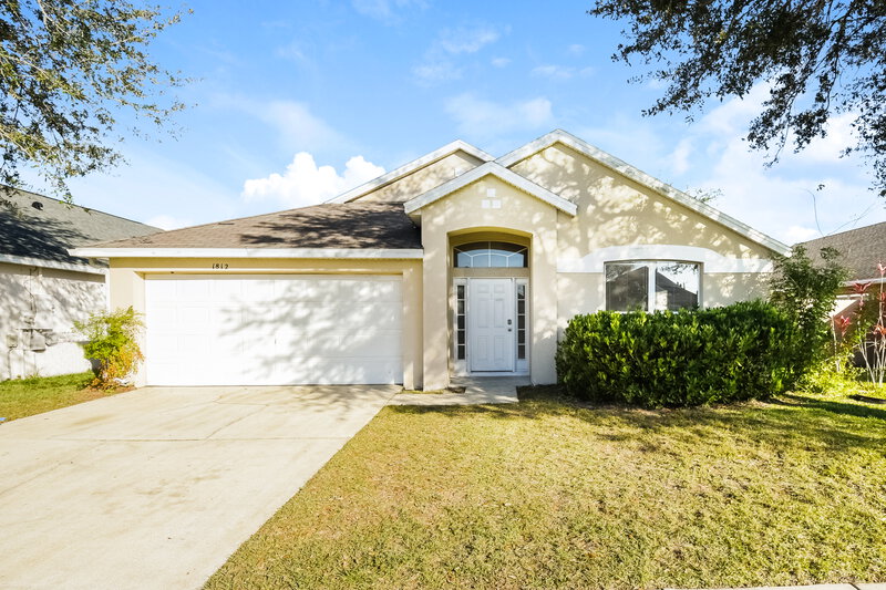 2,255/Mo, 1812 Colonial Woods Blvd Orlando, FL 32826 External View