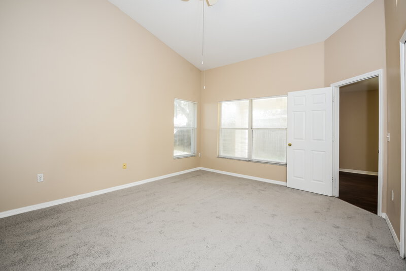 2,255/Mo, 1812 Colonial Woods Blvd Orlando, FL 32826 Main Bedroom View 2
