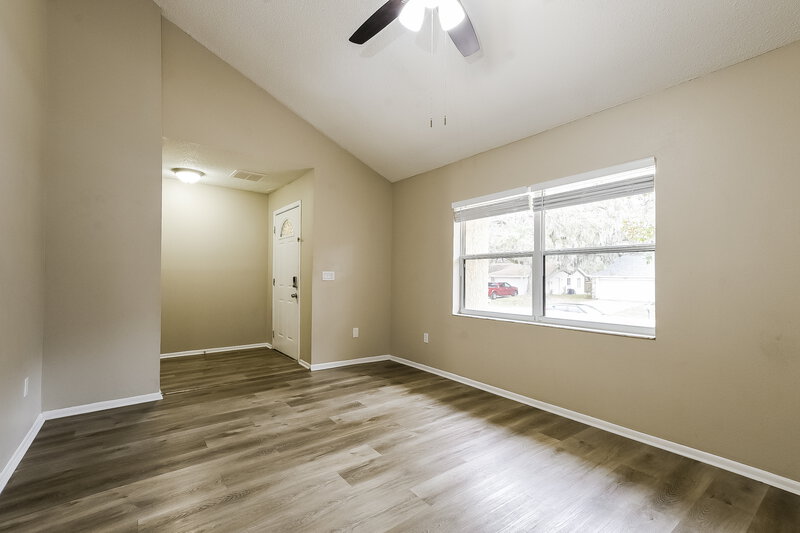 2,185/Mo, 122 Winding Ridge Dr Sanford, FL 32773 Living Room View