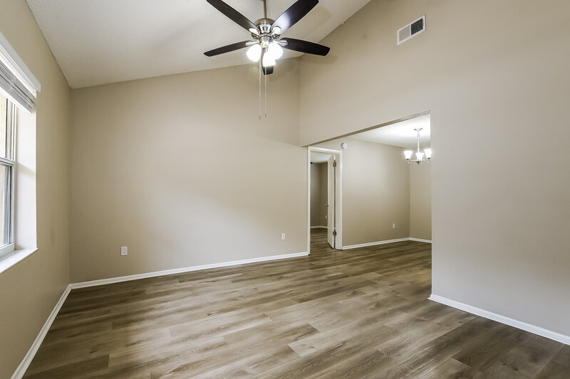 2,185/Mo, 122 Winding Ridge Dr Sanford, FL 32773 Dining Room View 2