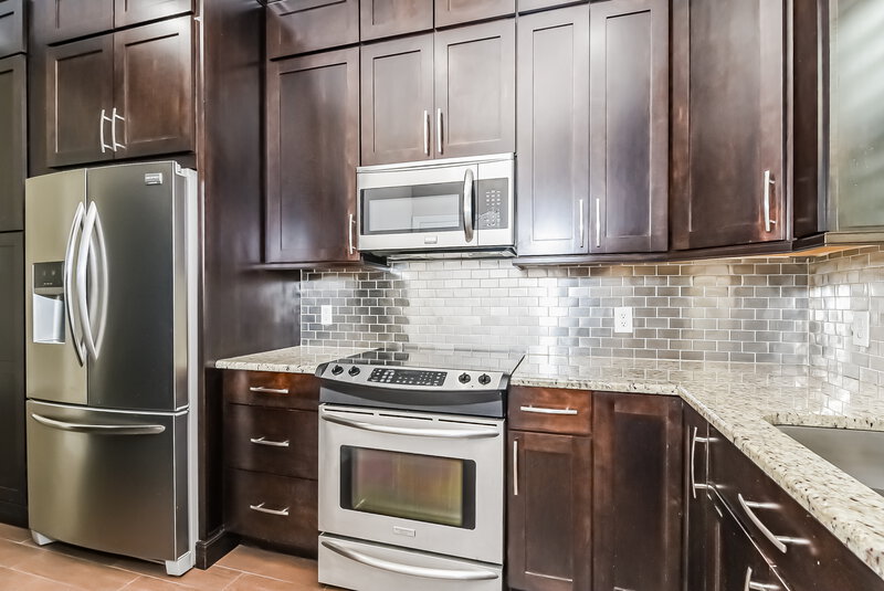 2,720/Mo, 214 Chippendale Ter Oviedo, FL 32765 Kitchen View