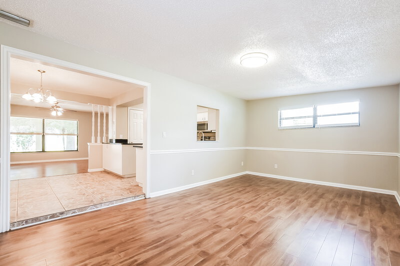 2,395/Mo, 8318 Mattituck Cir Orlando, FL 32829 Family Room View