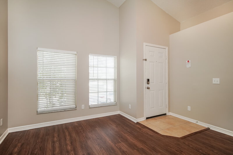 1,995/Mo, 1014 Sheeler Hills Dr Apopka, FL 32703 Living Room View