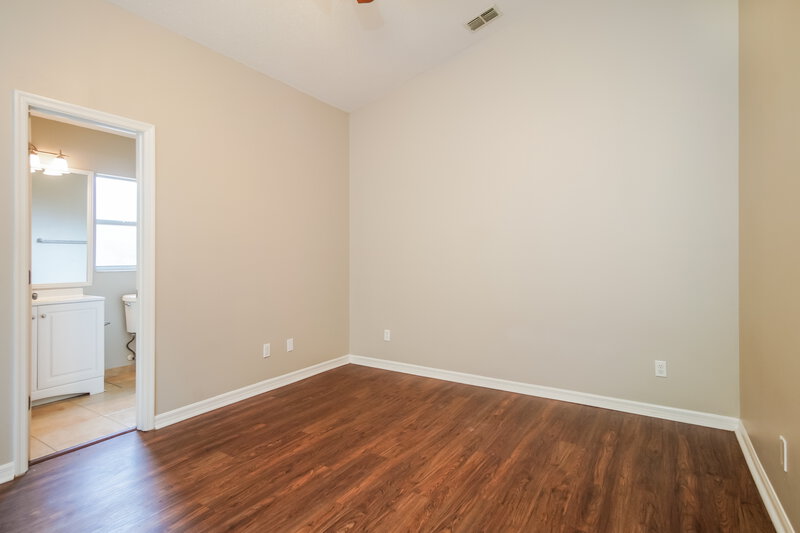 1,995/Mo, 1014 Sheeler Hills Dr Apopka, FL 32703 Main Bedroom View