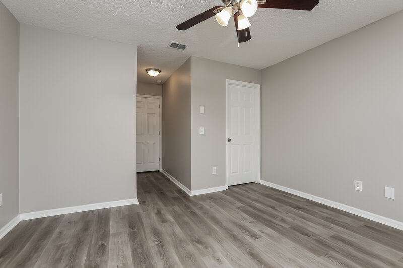 2,535/Mo, 2253 Heathwood Cir Orlando, FL 32828 Main Bedroom View