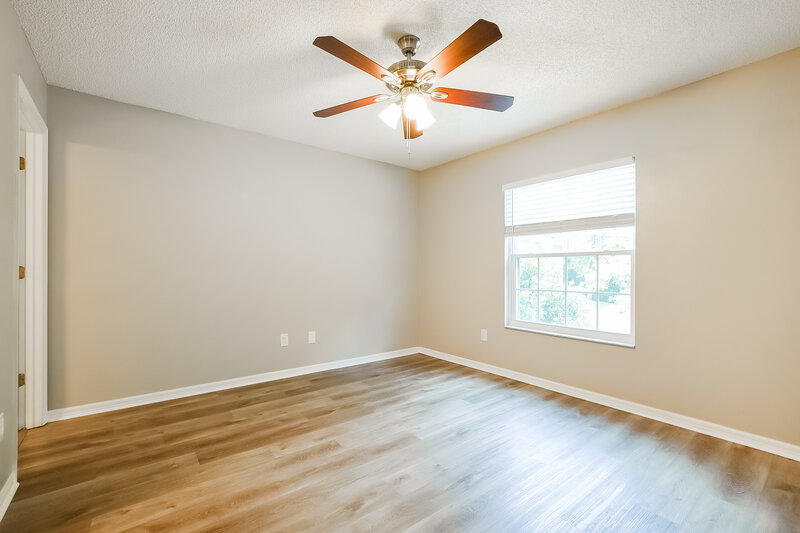 2,380/Mo, 2253 Heathwood Cir Orlando, FL 32828 Main Bedroom View