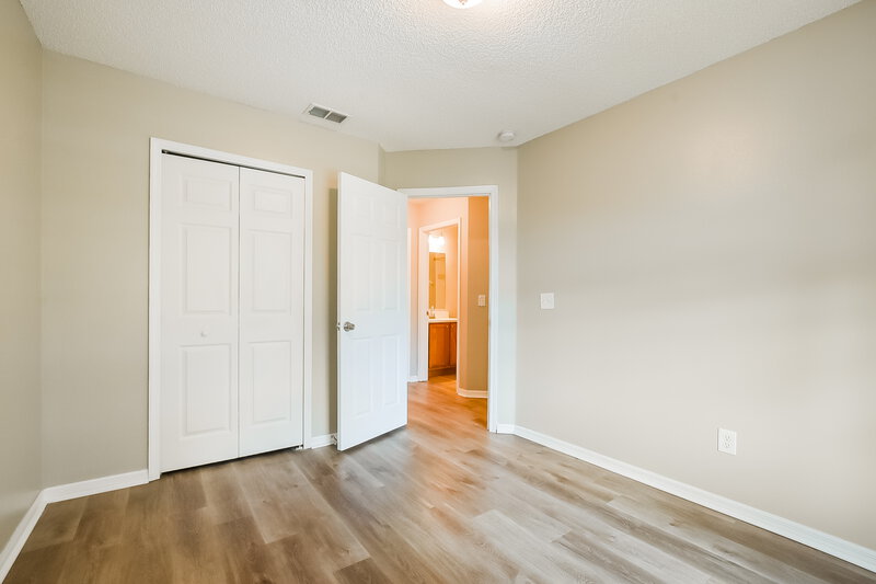 2,380/Mo, 2253 Heathwood Cir Orlando, FL 32828 Bedroom View 4