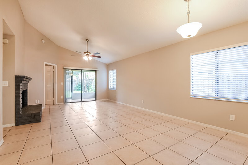 2,235/Mo, 1003 Vernon Loop Oviedo, FL 32765 Living Room View