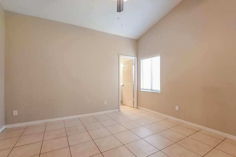 2,235/Mo, 1003 Vernon Loop Oviedo, FL 32765 Main Bedroom View