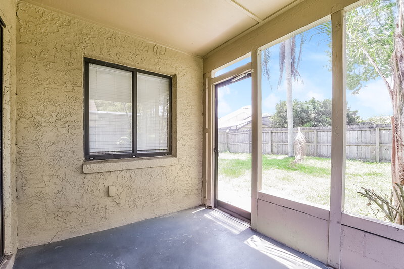 2,235/Mo, 1003 Vernon Loop Oviedo, FL 32765 Screened Patio View