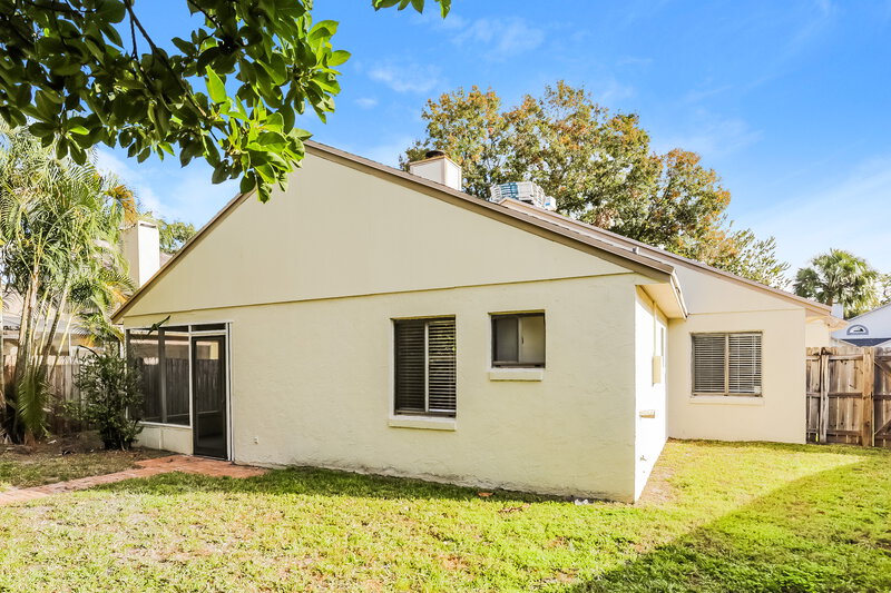 3,010/Mo, 1003 Vernon Loop Oviedo, FL 32765 Rear View 2