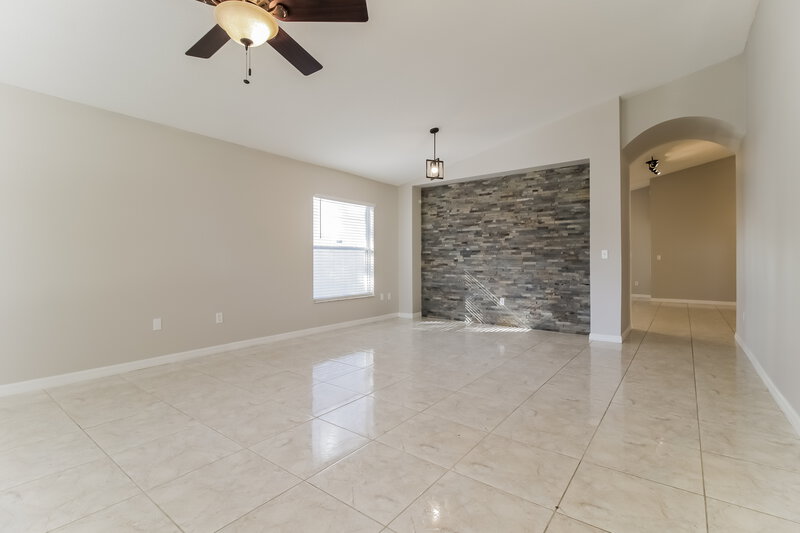 2,315/Mo, 1149 Whitewood Way Clermont, FL 34714 Living Room View