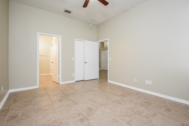 2,505/Mo, 12712 Woodbury Glen Dr Orlando, FL 32828 Main Bedroom View 2