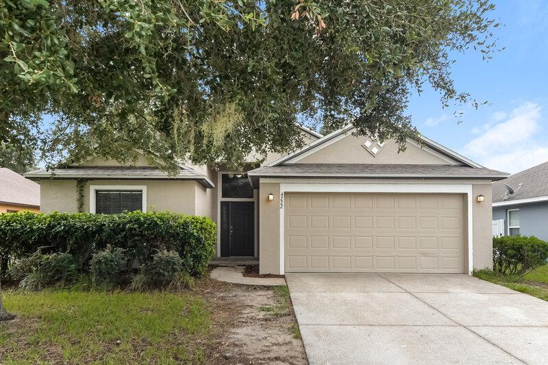 2,035/Mo, 4222 Barnsley Ln Tavares, FL 32778 External View