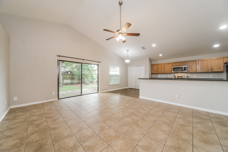2,035/Mo, 4222 Barnsley Ln Tavares, FL 32778 Living Room View