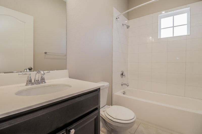 3,210/Mo, 4618 Socrates Way Sanford, FL 32773 Bathroom View