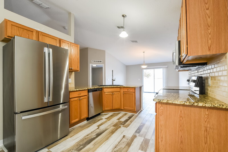 1,790/Mo, 2114 Nicollett Way Leesburg, FL 34748 Kitchen View 2