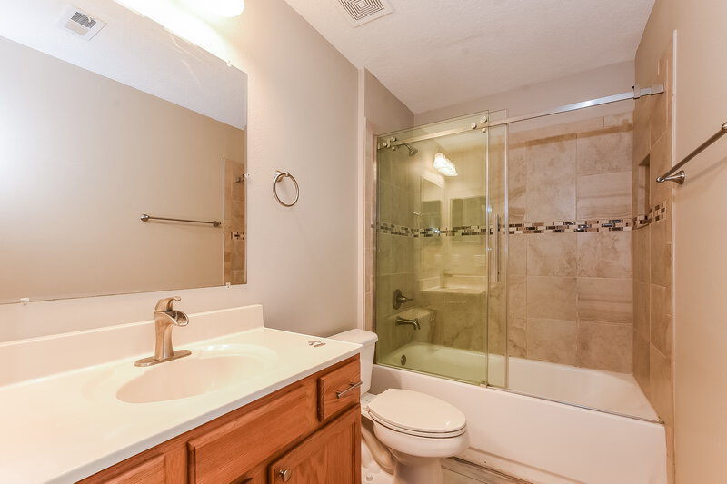 1,790/Mo, 2114 Nicollett Way Leesburg, FL 34748 Bathroom View