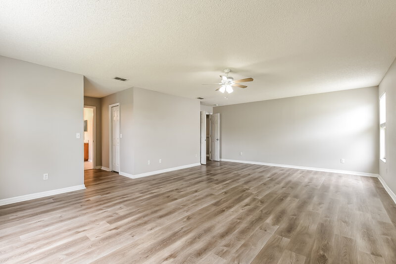 4,475/Mo, 14332 Abington Heights Dr Orlando, FL 32828 Main Bedroom View