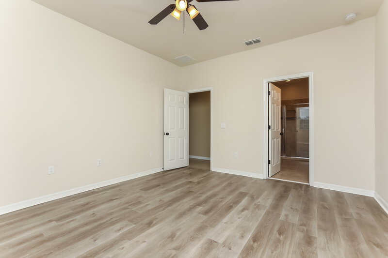 2,460/Mo, 1861 Castleton Dr Saint Cloud, FL 34771 Main Bedroom View 2