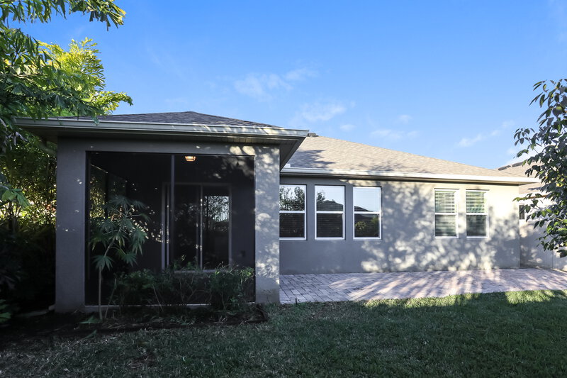 2,460/Mo, 1861 Castleton Dr Saint Cloud, FL 34771 Rear View 2