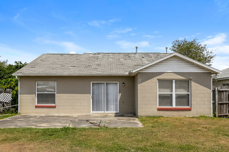 2,810/Mo, 1940 Villa Angelo Blvd Saint Cloud, FL 34769 Rear View