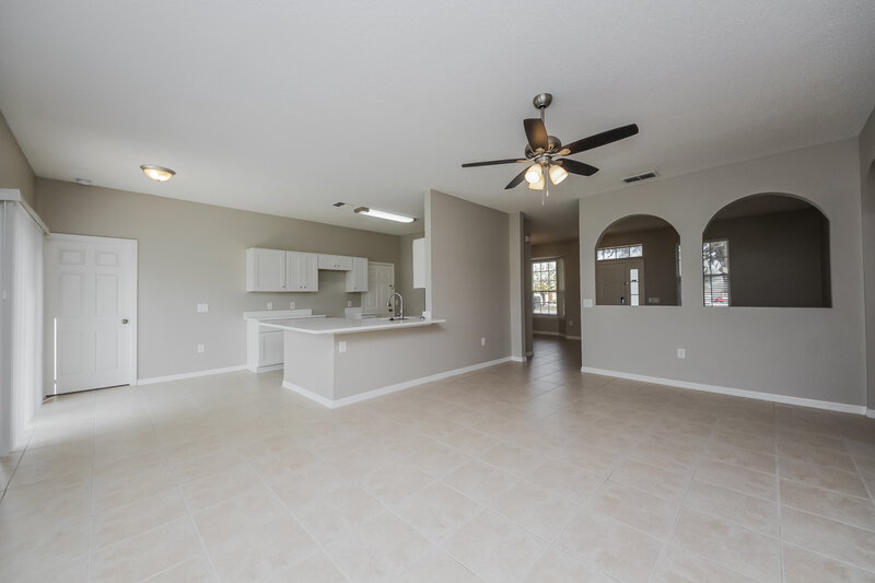 2,195/Mo, 2520 Tiger Maple Ct Kissimmee, FL 34743 Living Room View 2
