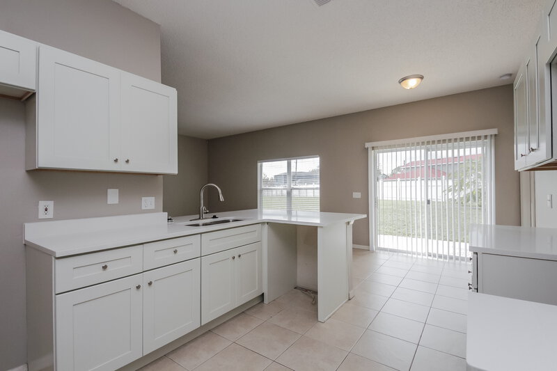 2,195/Mo, 2520 Tiger Maple Ct Kissimmee, FL 34743 Kitchen View